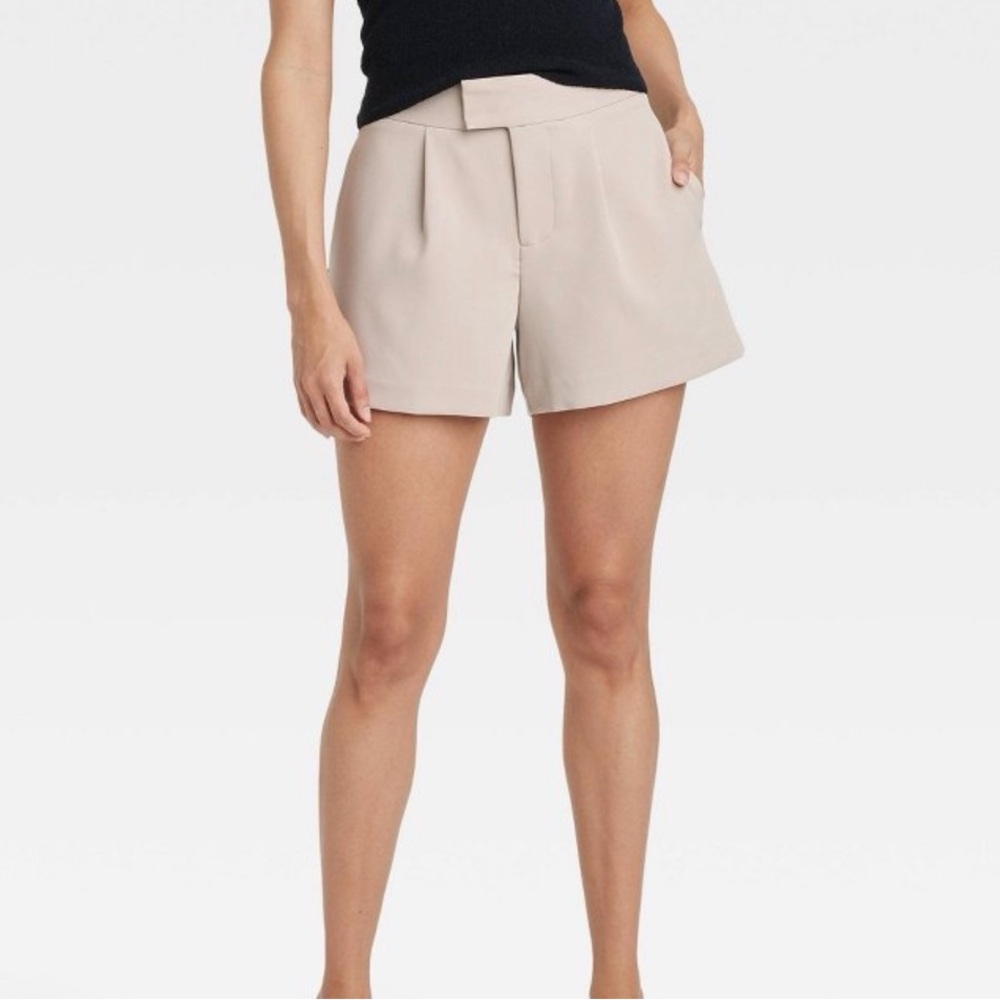 a new day High-Rise Tailored Beige Shorts for Women Size 16 NWT